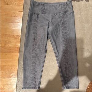 Gray Textured Leggings